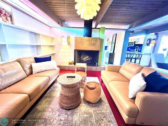 Photo - 234 Pine Ave