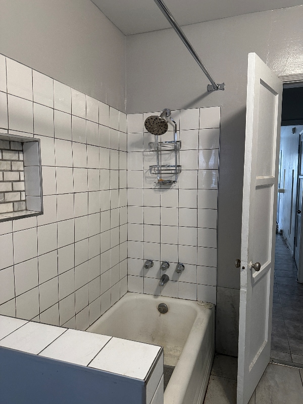 Building Photo - 4286 1/2 Leimert Blvd Rental