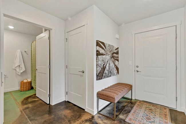 Photo - River Falls Luxury Apartments