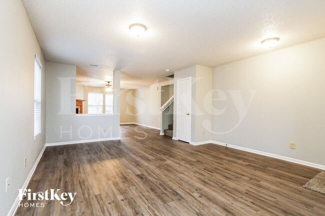 Photo - 840 Olmsted Dr