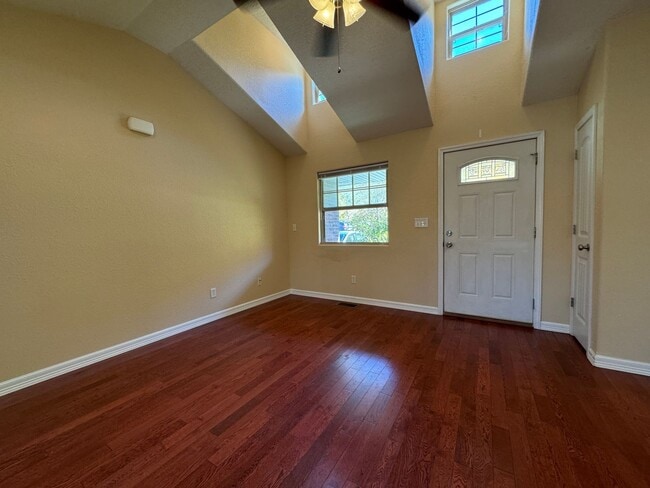 Photo - 3 Bedroom Home in Downtown Waynesville!