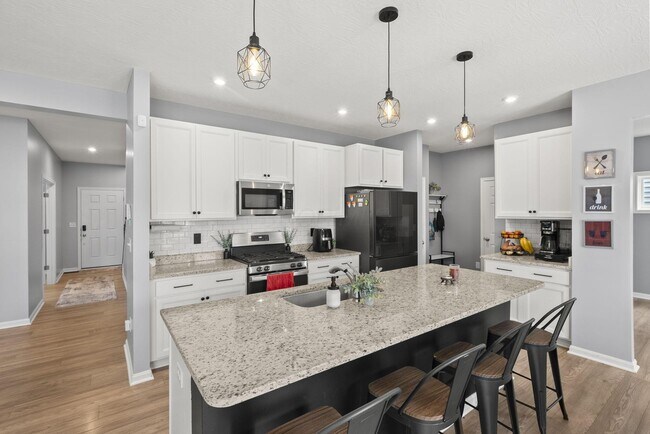 1059 Honeycomb Ln