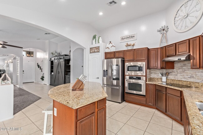 Photo - 10355 W Wood St