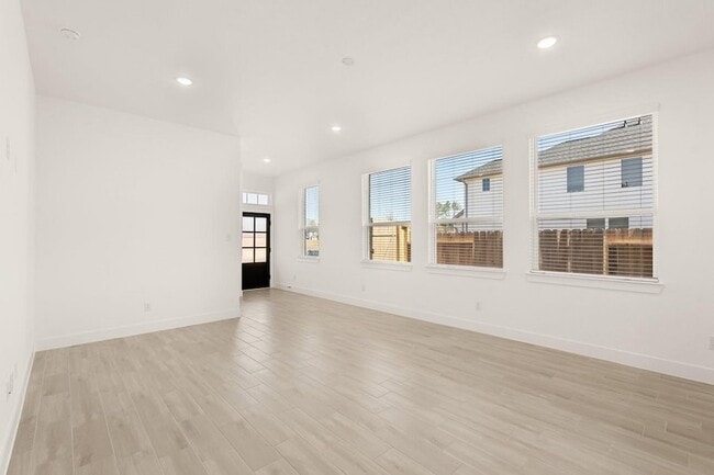 Photo - 295 Mallards Rim Dr