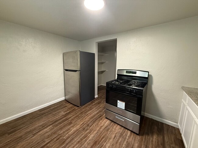 Photo - 1612 N Villa Ave Unidad A
