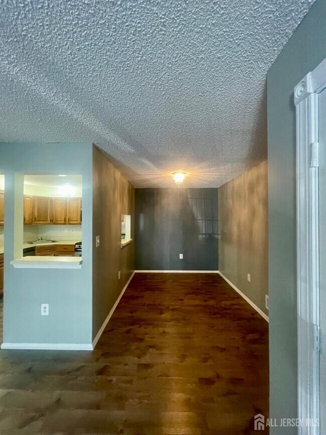 132 Darwin Ln Condo Condo for Rent in North Brunswick, NJ