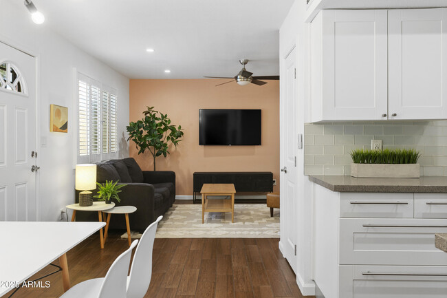 Photo - 1253 N Granite Reef Rd Townhome
