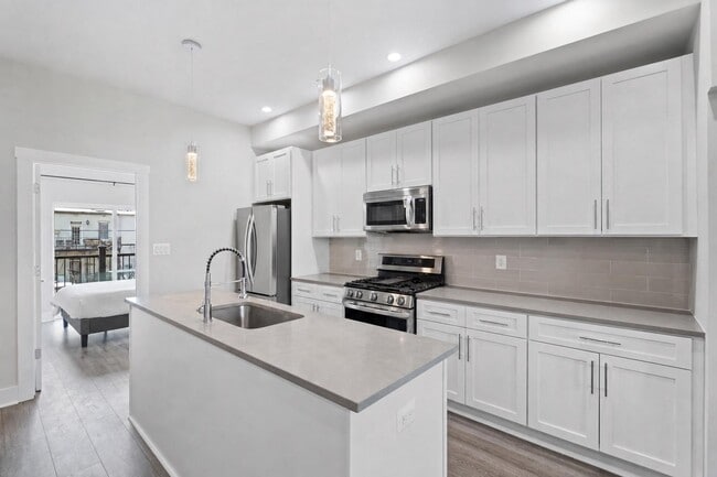 Photo - 38 Randolph Pl NW Unit B
