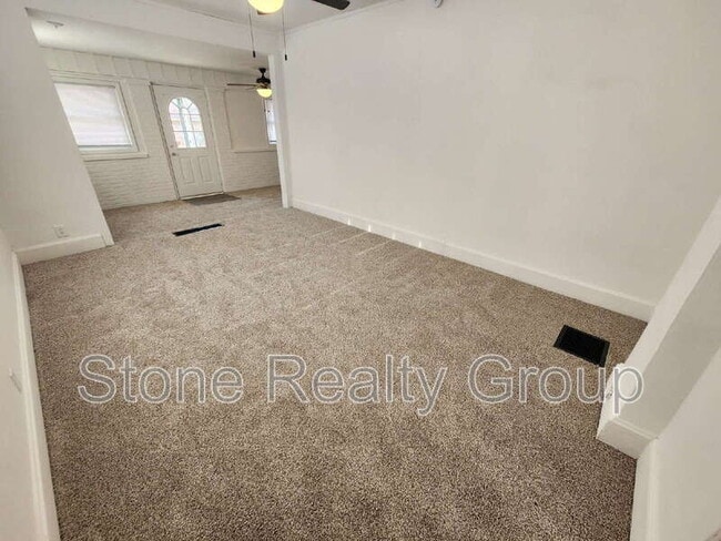 Photo - 4412 S 12th St