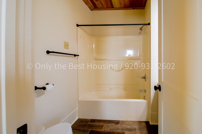 Photo - 728 Franklin St