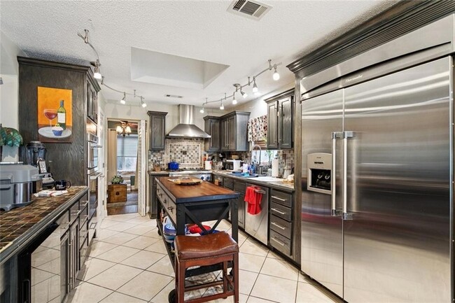 Photo - 110 Southern Star Pl