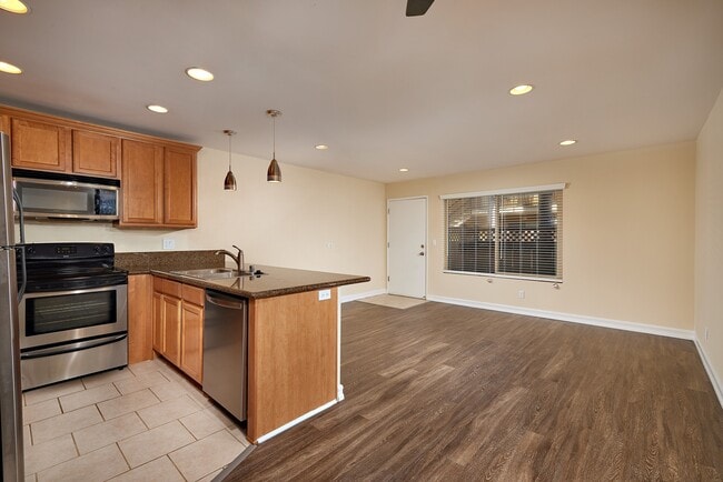 4290 Mount Abernathy