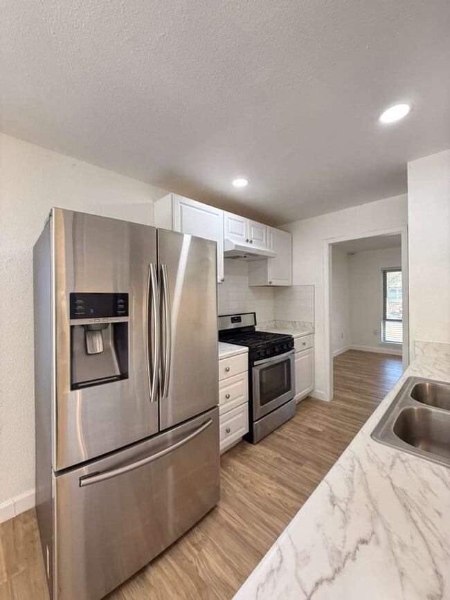 Photo - 6206 Hopes Ferry St