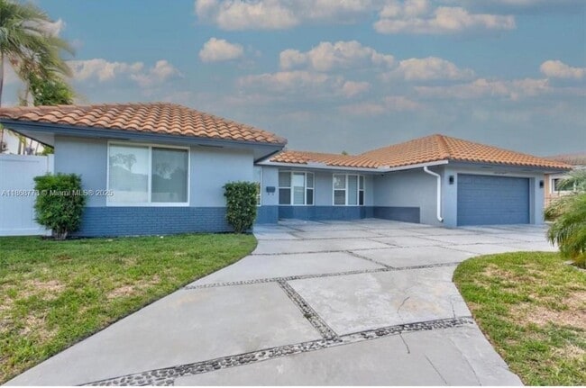 Photo - 6311 NE 20th Way