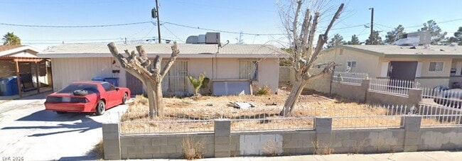 Building Photo - 910 Magnolia Ave