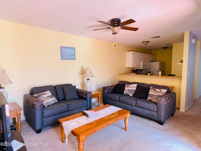 Photo - 1011 Abada Ct NE