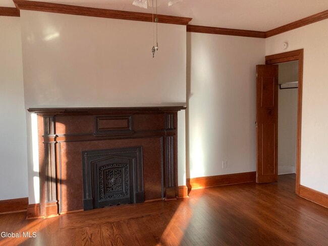 Photo - 162 4th St Unit 2