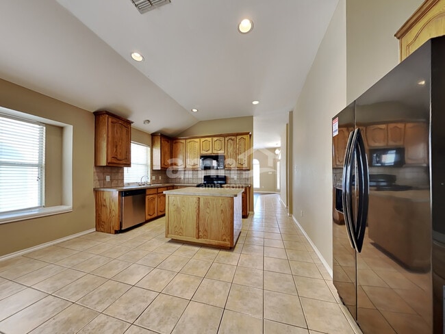 8820 Sunset Trace Dr