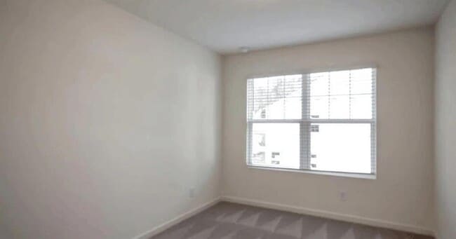 Photo - 3180 Delancy St