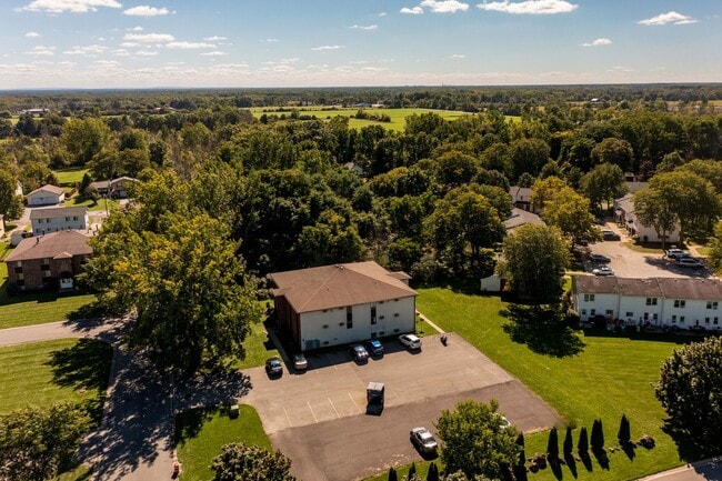 Photo - Ashwood Crossing