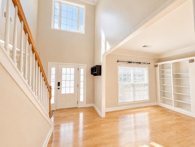 Photo - 10 Lynell Pl