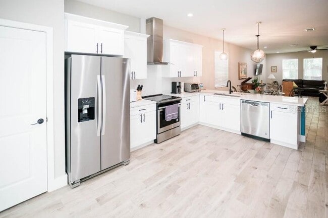 Photo - 705 E Elm St