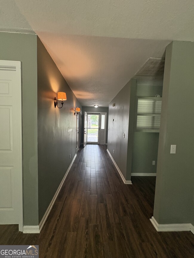 Photo - 112 Boxwood Ct