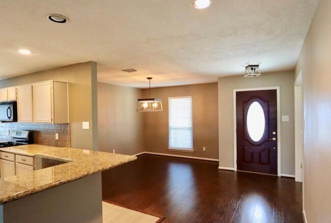 Photo - 15815 Pilgrim Hall Dr