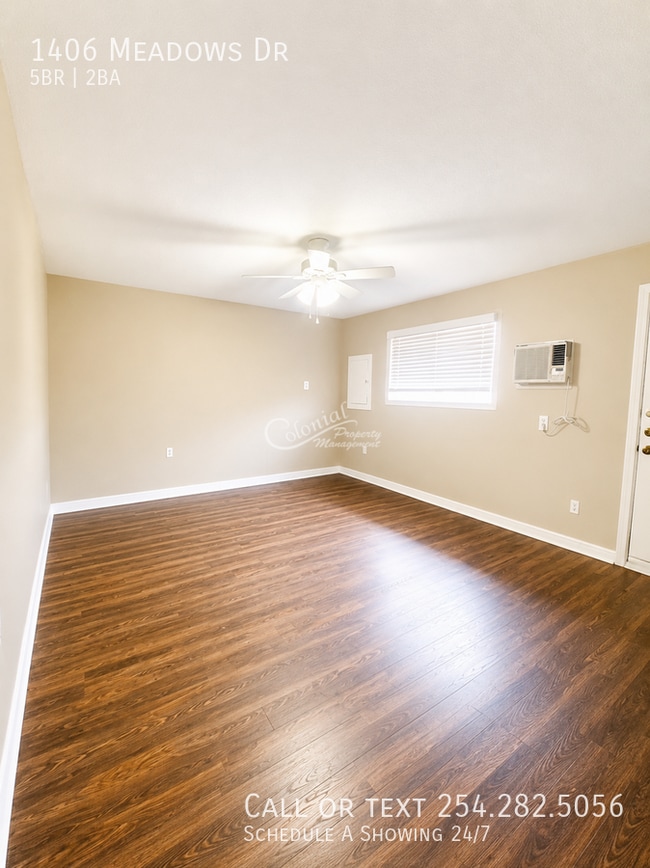 Photo - 1406 Meadows Dr