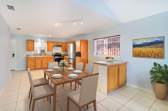 Photo - 2921 Yuma Ave