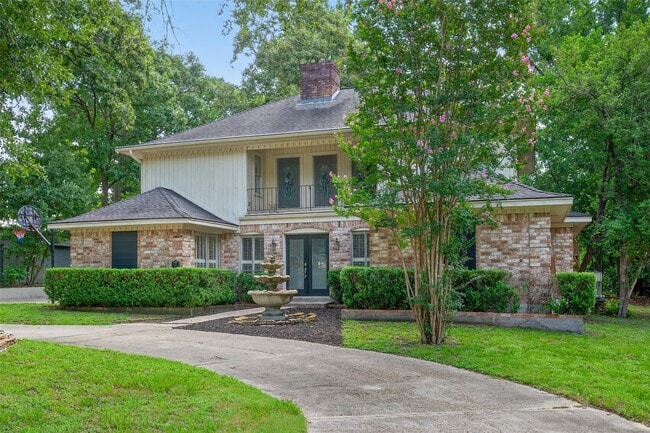 Photo - 663 Ravensworth Dr