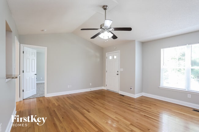 Photo - 3508 Sidneys Way