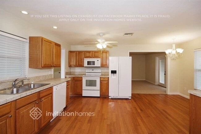 Photo - 3900 Lejune Ave