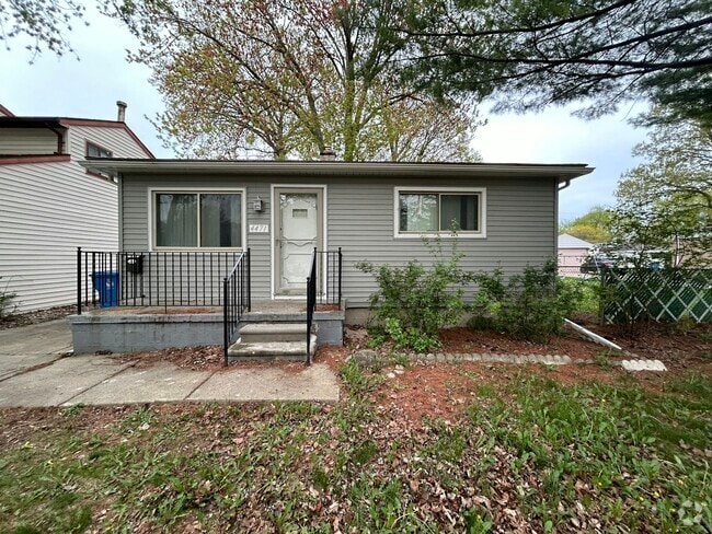 Building Photo - 4471 Croissant St Rental