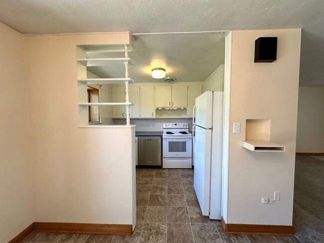 1003 Vista Rd