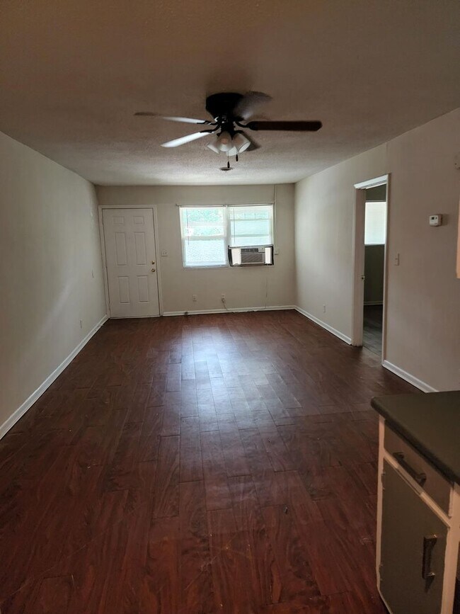 Marina Apartments