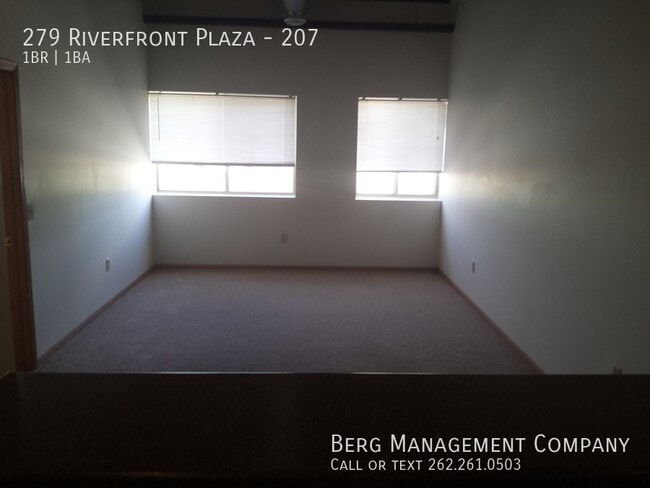 Building Photo - 279 Riverfront St Unit 207