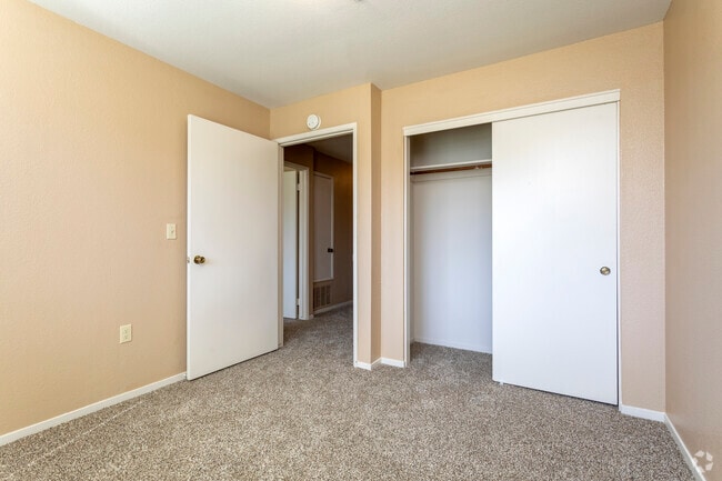 Stonegate Apartments