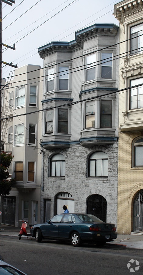 Photo - 1441 Larkin St