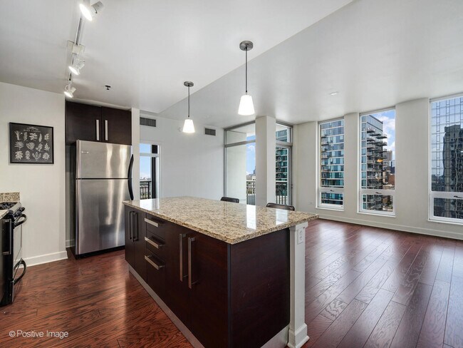 Photo - 1400 S Michigan Ave Unidad 2009