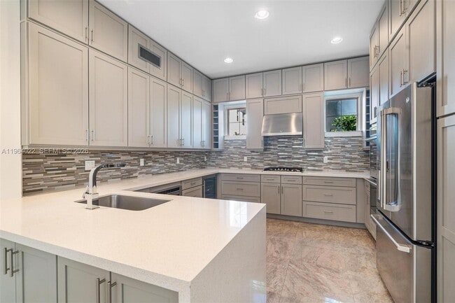 Photo - 1757 NE 9th St