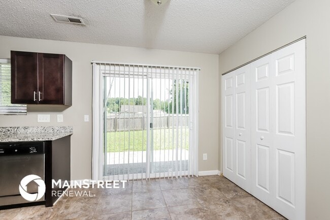 Photo - 4218 Scotney Dr