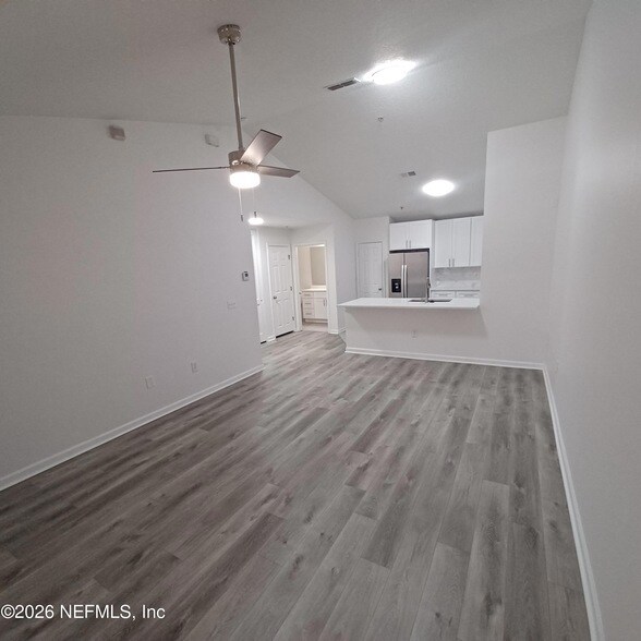 Photo - 575 Oakleaf Plantation Pkwy Unit 815