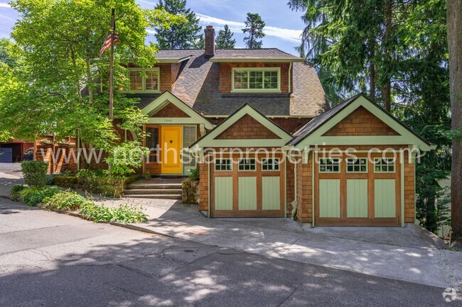 Building Photo - Charming Portland Classic Rental