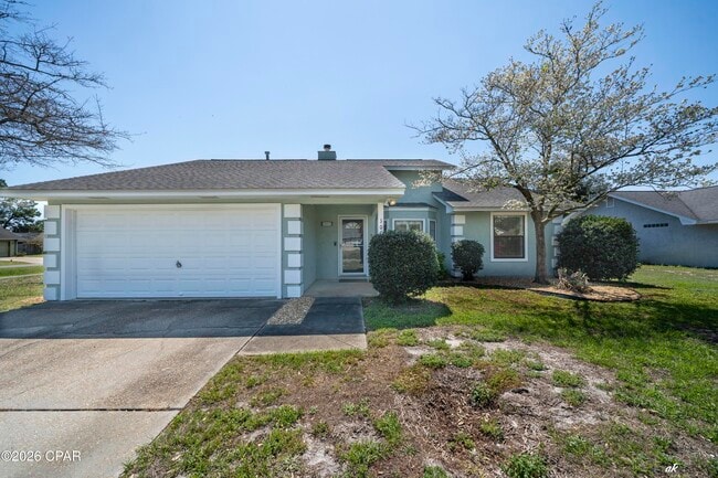 Building Photo - 307 Fan Palm Pl