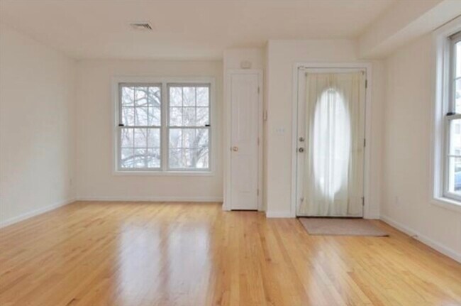 Photo - 6 Harleston St