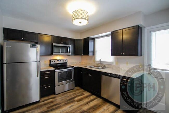 Building Photo - 11652-11654 Camden Ave Unit 11652