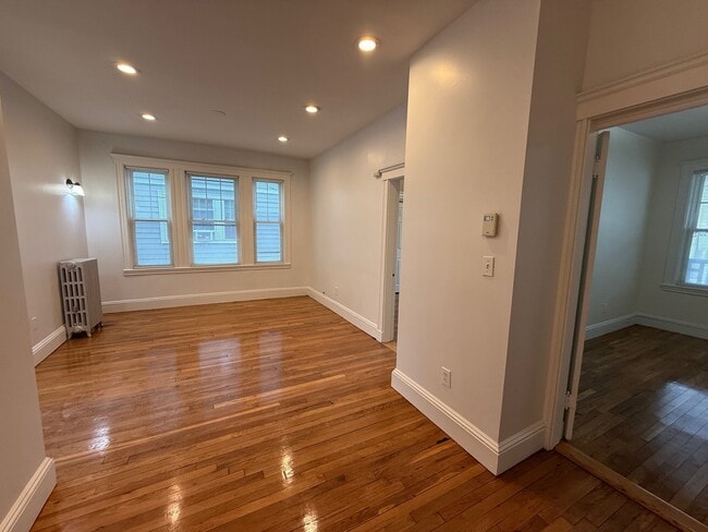Photo - 202 Baker St Unidad 1