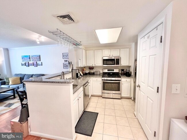 Photo - 3830 9th St N Unidad 105 WEST