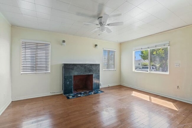 11012 Eastwood Ave